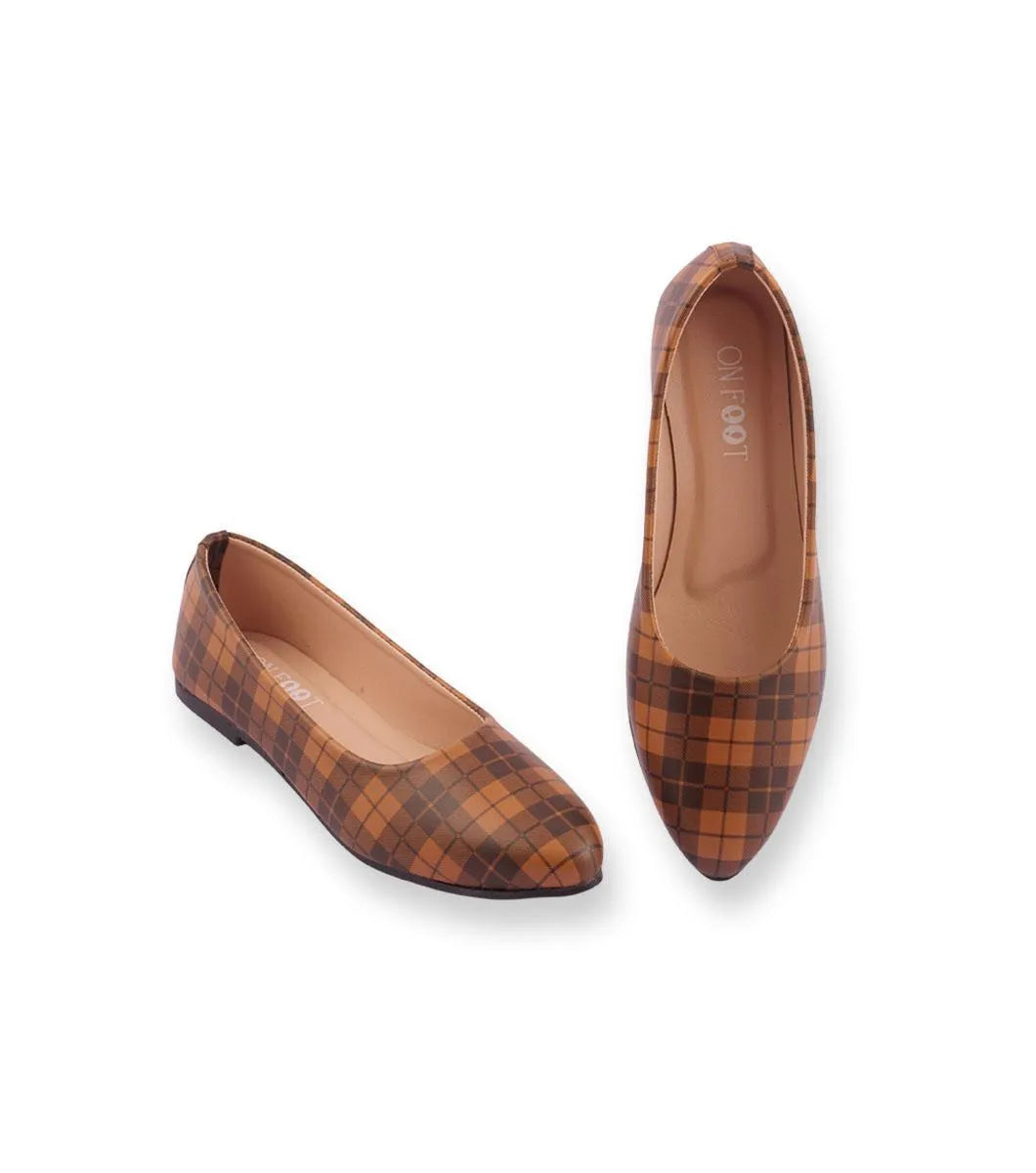 Elegant Brown Printed Pumps