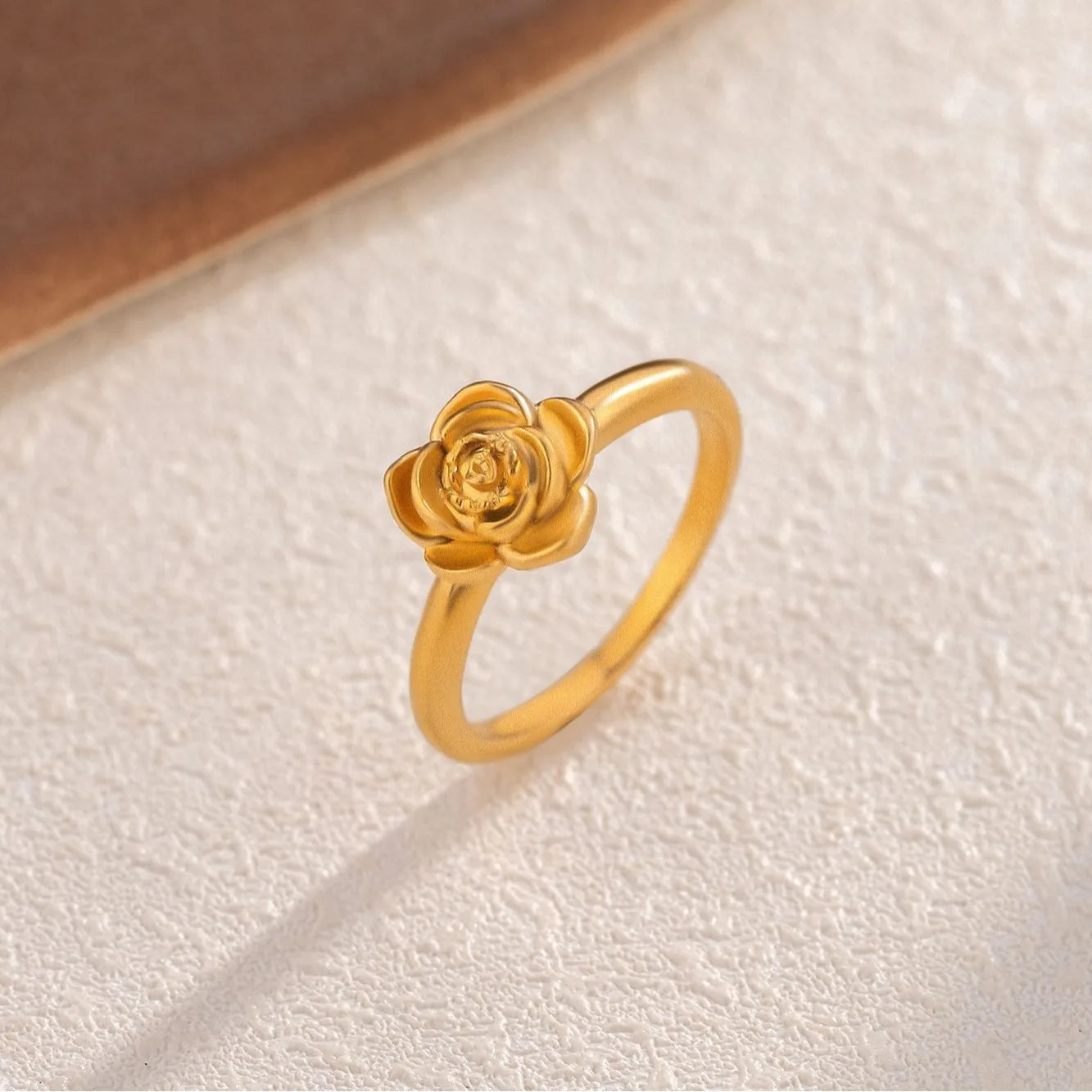 Luna Band Golden Bloom Twilight Twist Rings
