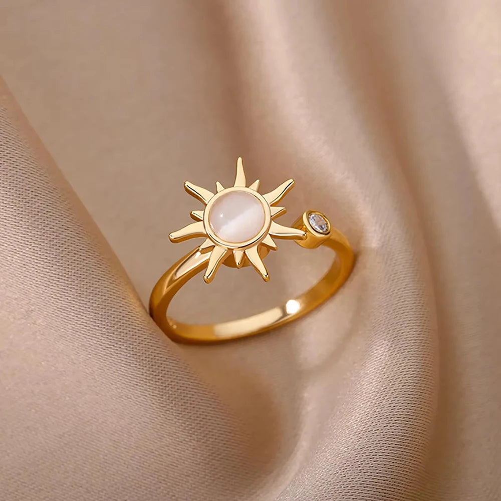 Luxe Heart Golden Hug Minimalist Adjustable Rings