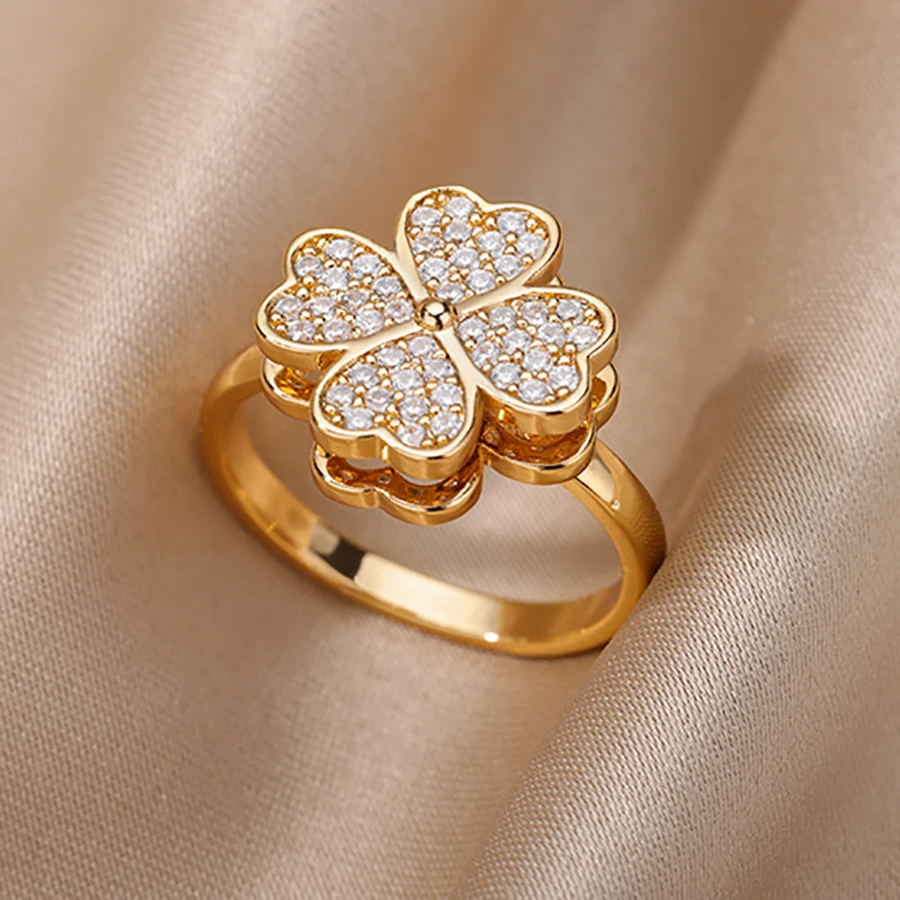 Luxe Heart Golden Hug Minimalist Adjustable Rings