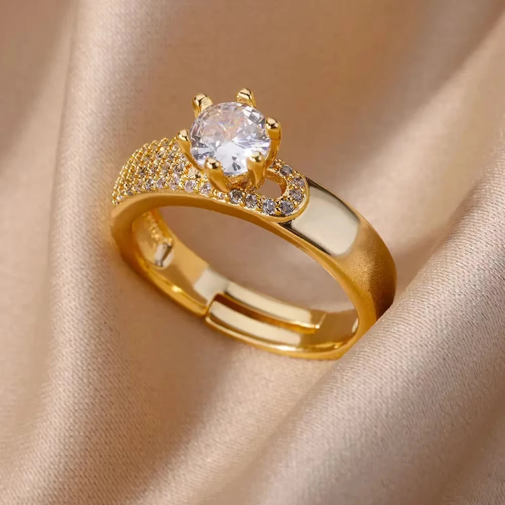 Luxe Heart Golden Hug Minimalist Adjustable Rings